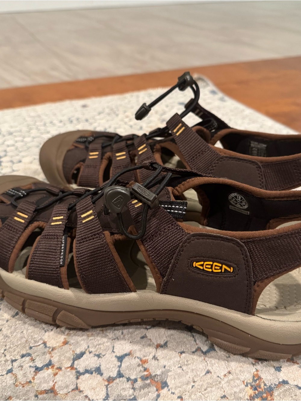 NWOT Keen Brown and Tan Men's Sport Sandals
